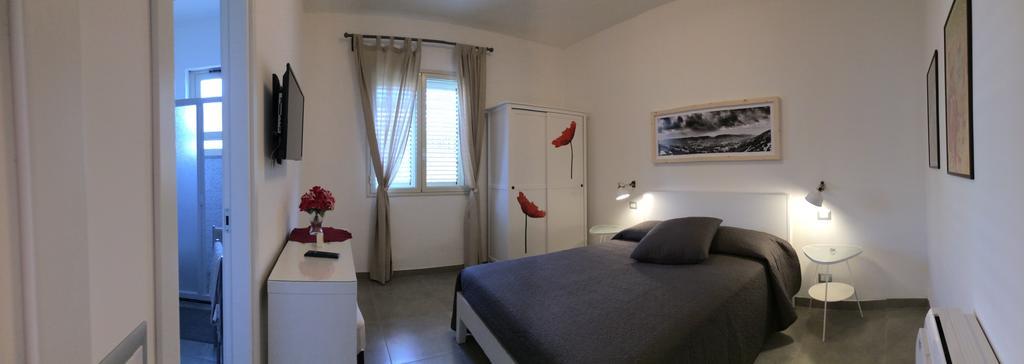 Le Signorine Bed & Breakfast กาวาดาลิกา ห้อง รูปภาพ
